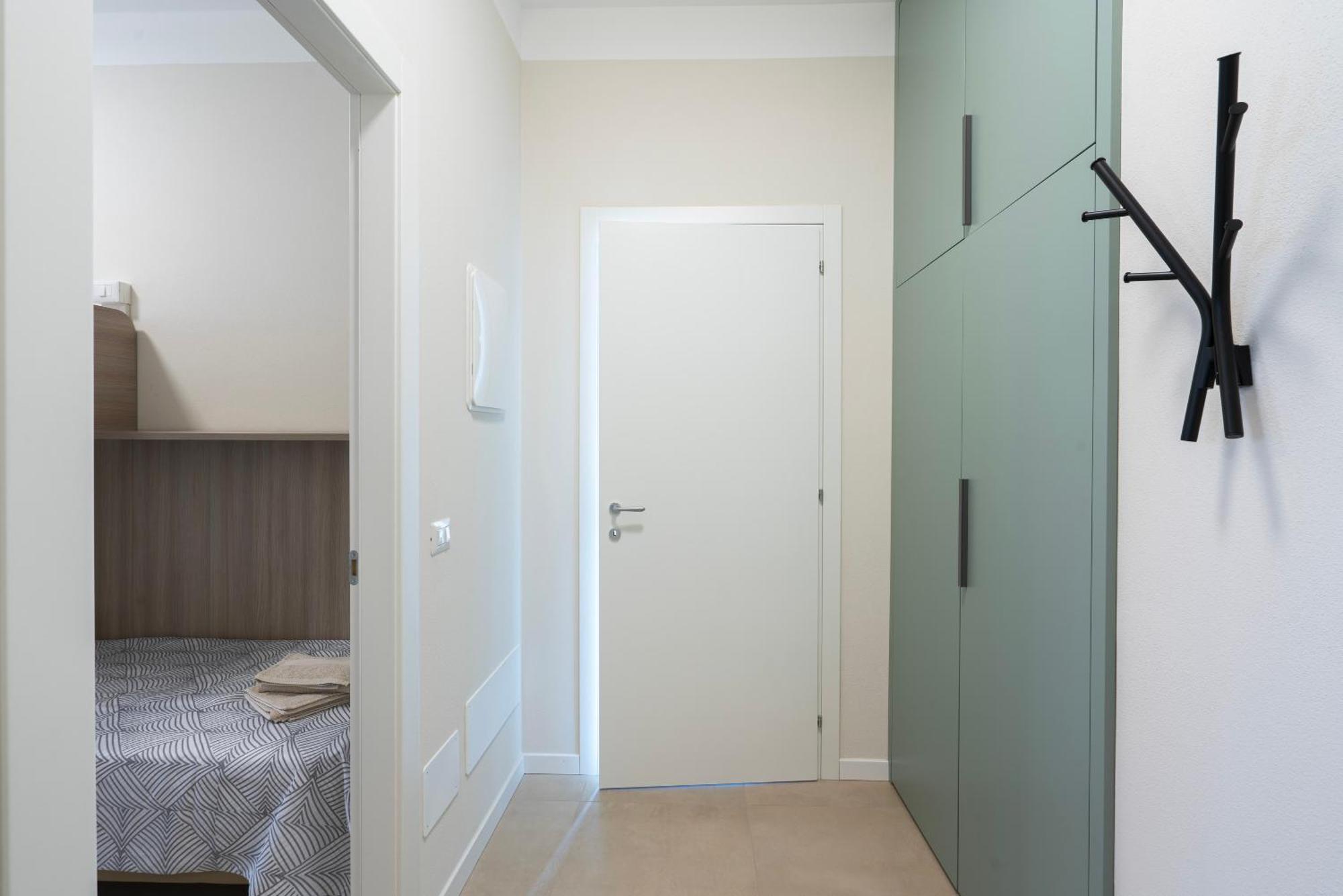 Borgo Alla Pieve Apartments Манерба-дель-Гарда Экстерьер фото